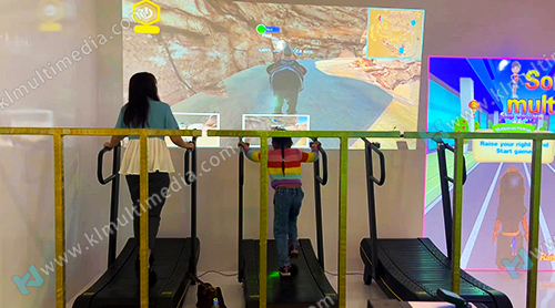 VR Treadmill 3